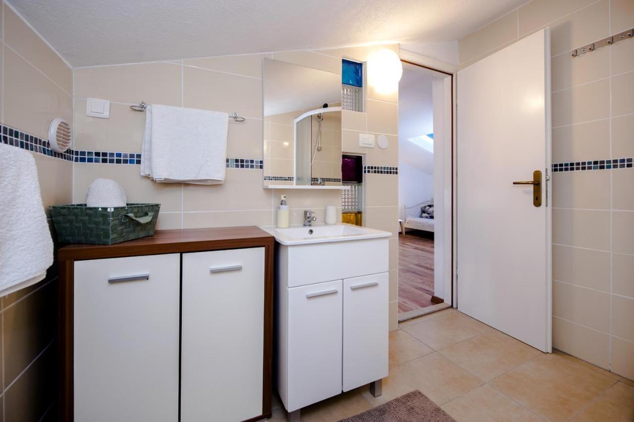"Art House" Rovinj-Holiday, Holiday Home To Rent Rovinjsko Selo Eksteriør billede
