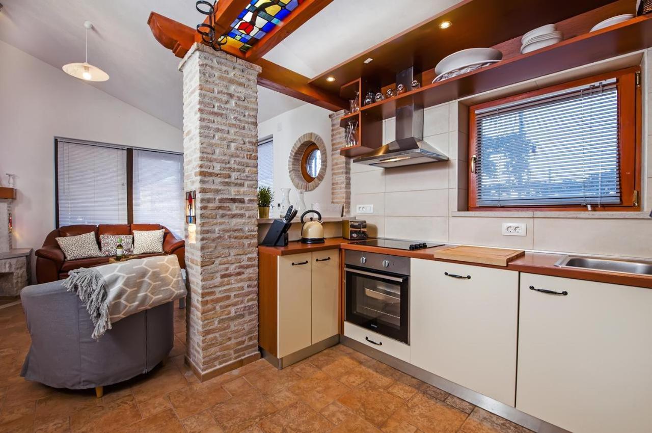 "Art House" Rovinj-Holiday, Holiday Home To Rent Rovinjsko Selo Eksteriør billede
